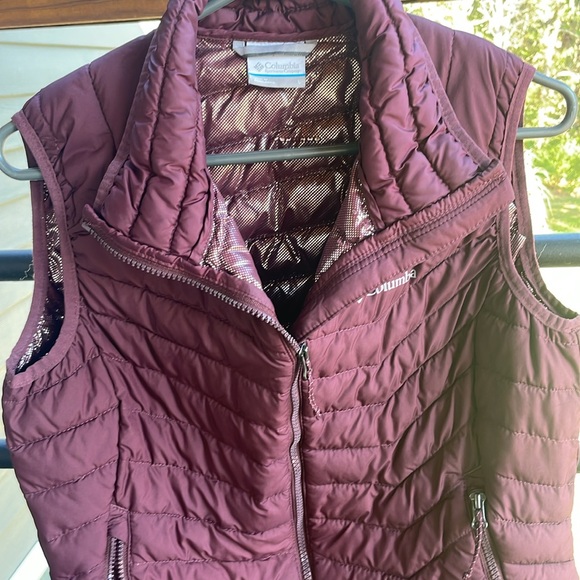 COLUMBIA WOMEN’S OMNI HEAT BURGUNDY ZIP UP VEST WITH POCKETS SIZE LARGE - Picture 4 of 10